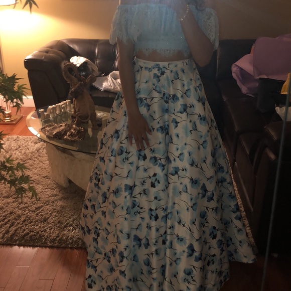 Two piece prom dress - Picture 1 of 6